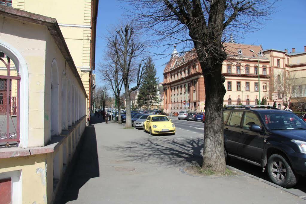 Apartament Simon Brasov Bagian luar foto
